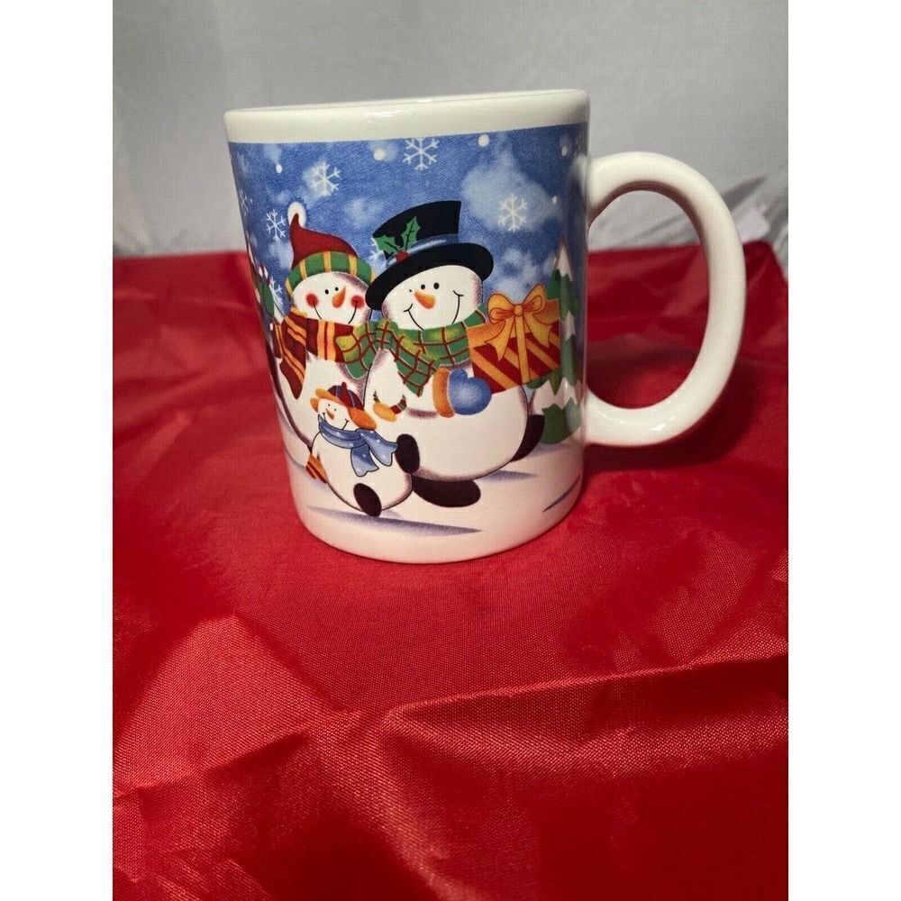 Wondertreats Snowman Family Coffee Mug